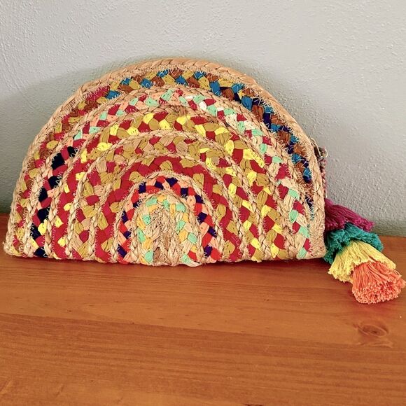 Shiraleah Chicago Jute Clutch Can we taco bout this cute taco shape zipper purse - Picture 2 of 6
